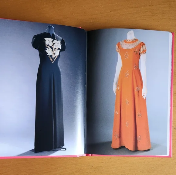 Schiaparelli - Little Book Of - Picture 10 of 16